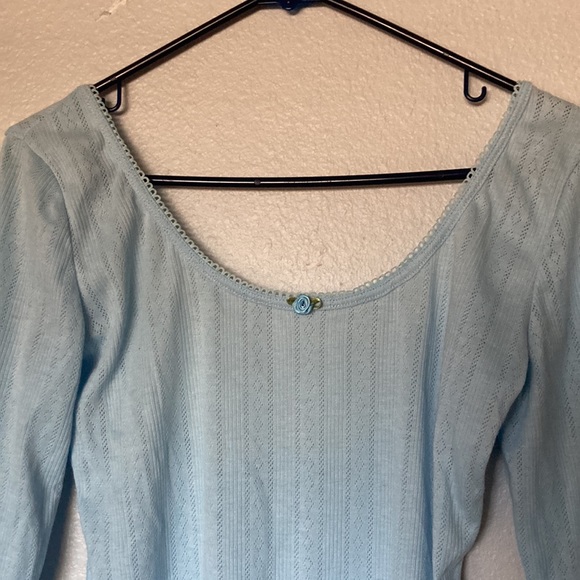 pointelle Baby blue onesie romper - Picture 2 of 7